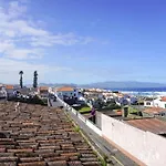 Canto 30 E Um - Host & Chill Ribeira Grande