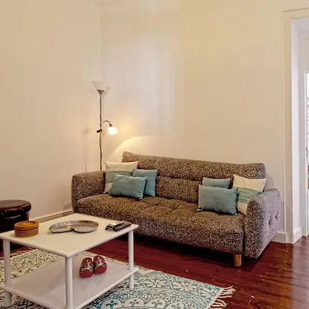 Canto 30 E Um - Host & Chill 3*