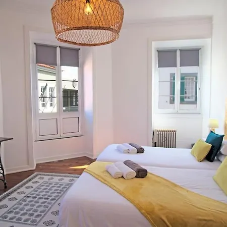 Canto 30 E Um - Host & Chill 3*