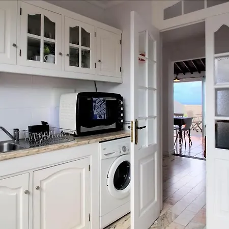 Canto 30 E Um - Host & Chill Ribeira Grande