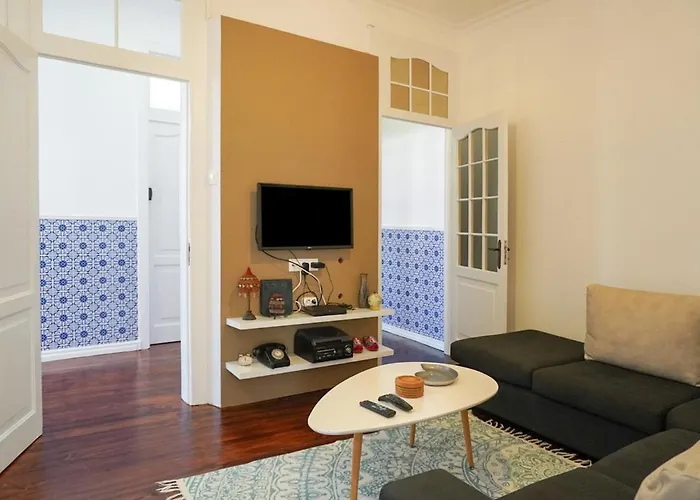 Canto 30 E Um - Host & Chill