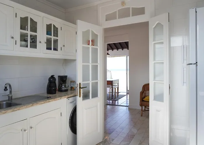 Canto 30 E Um - Host & Chill Ribeira Grande