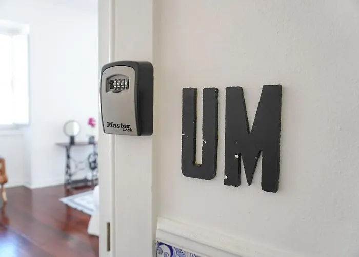 Canto 30 E Um - Host & Chill 3* Ribeira Grande