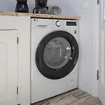 بيت ضيافة Canto 30 E Um - Host & Chill هيبيرا غْريندي