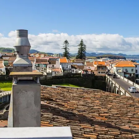 Canto 30 E Um - Host & Chill 3*