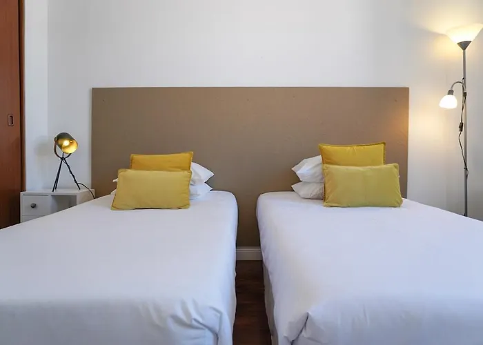 Canto 30 E Um - Host & Chill Ribeira Grande