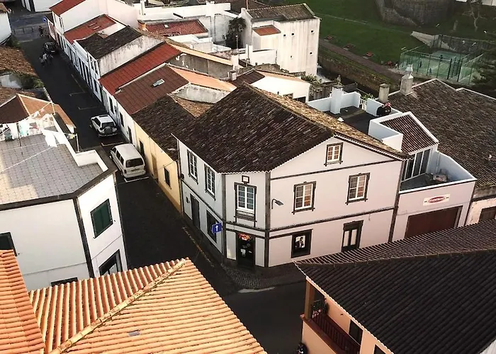 Canto 30 E Um - Host & Chill Ribeira Grande